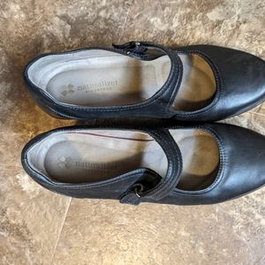 Naturalizer size 91/2 wide wedge Mary Jane shoe